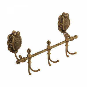 Triple hook